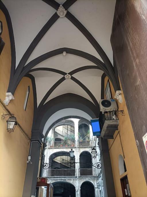 Fashion Cathedral Apartment, Centro Storico Napoli Exterior photo