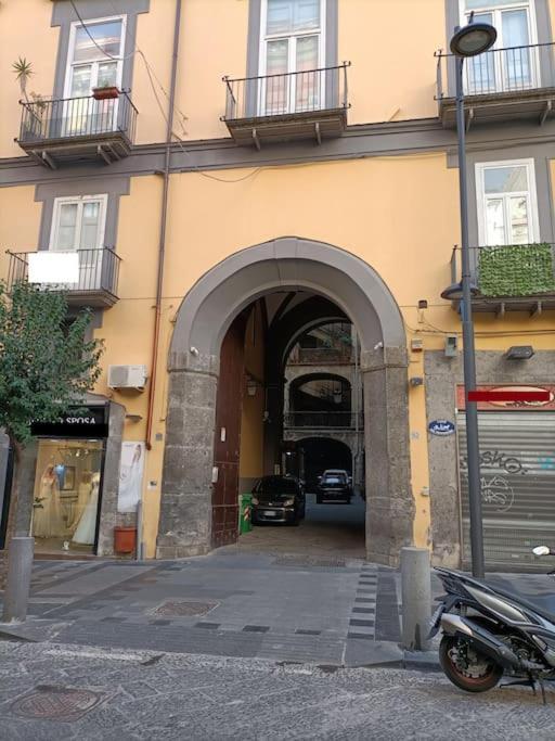 Fashion Cathedral Apartment, Centro Storico Napoli Exterior photo